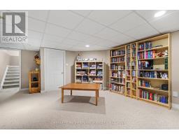 2 Thunderbird Crescent, Ottawa, ON K2M2H4 Photo 14