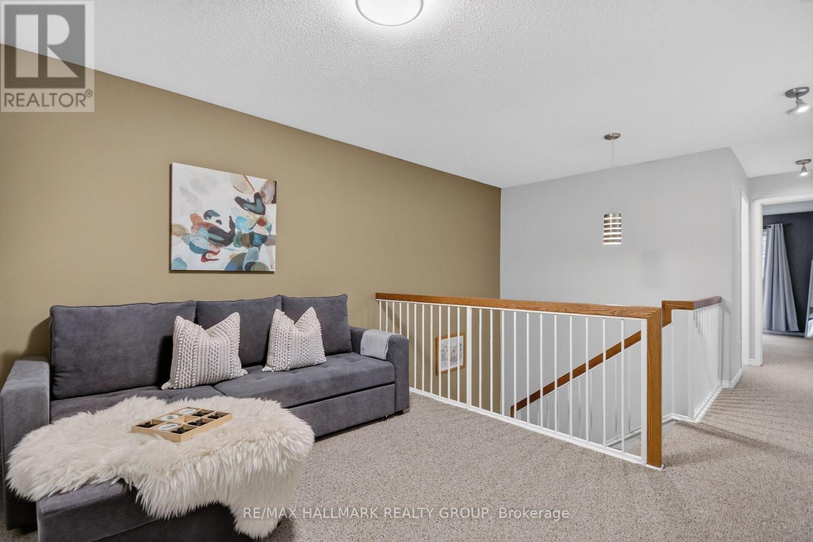 10 Daybreak Street — photo 32
