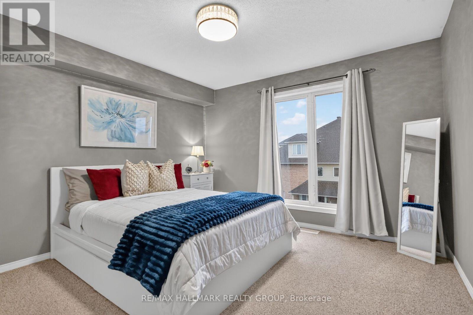 10 Daybreak Street — photo 34