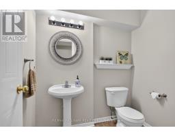 Laundry room - 10e Daybreak Street, Ottawa, ON K2G6T9 Photo 7