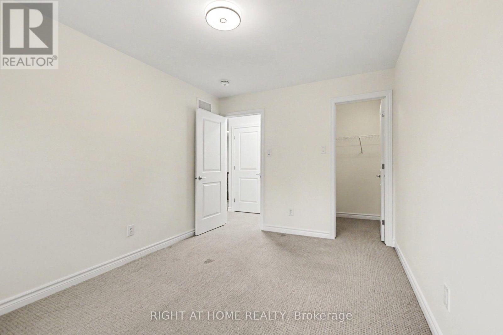 285 Munro Street — photo 26