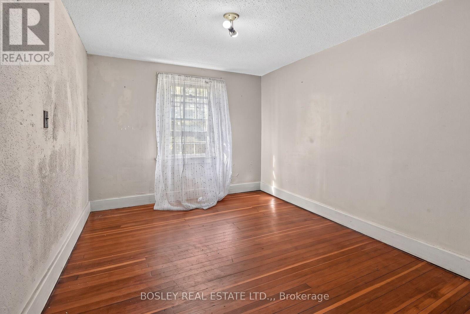 785 HILLSDALE AVENUE - 18