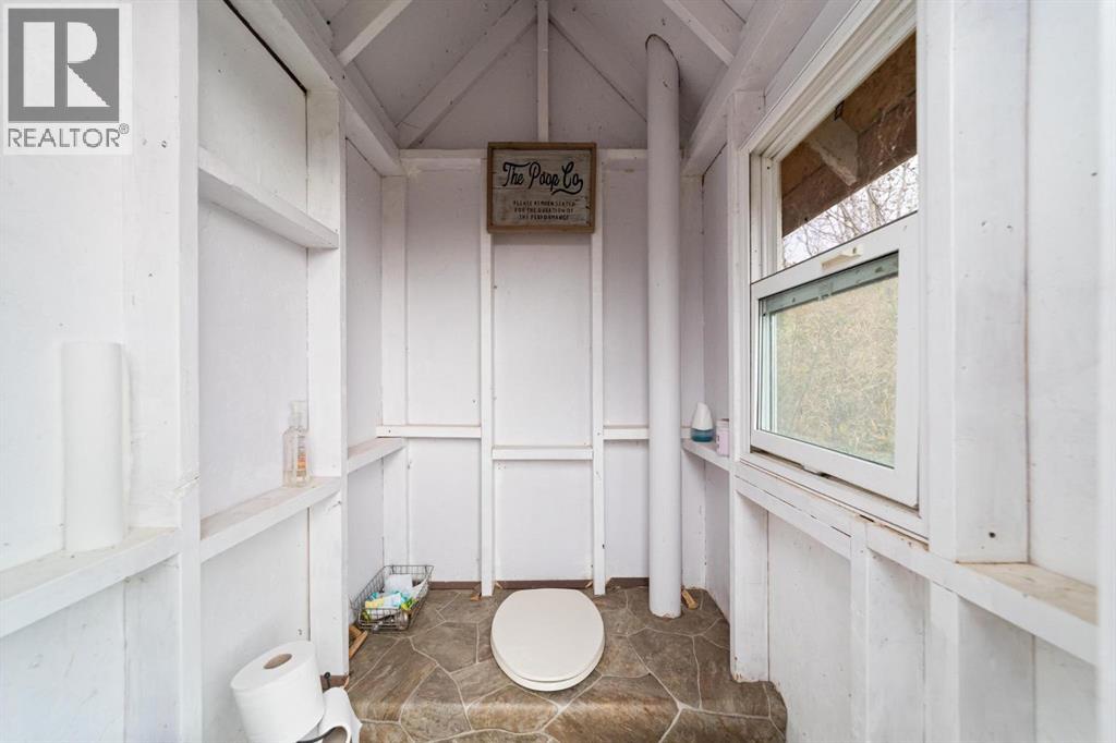 Listing photo – 25 Earls Way, White Sands