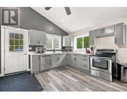 5 Della Street, Georgina, ON L0E1R0 Photo 14
