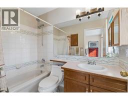525 Shawinigan Drive SW - photo 18