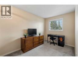525 Shawinigan Drive SW - photo 19