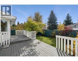525 Shawinigan Drive SW - photo 24