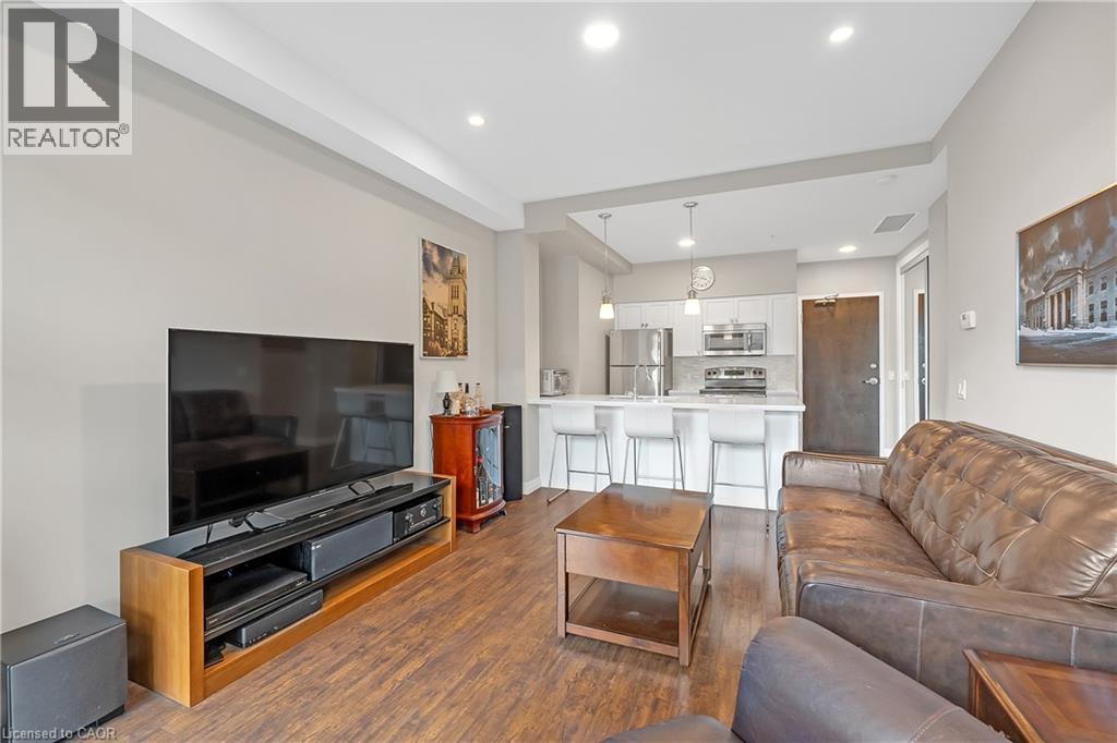 #1006 112 KING Street E - 15
