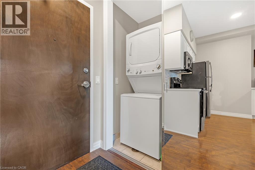 #1006 112 KING Street E - 22