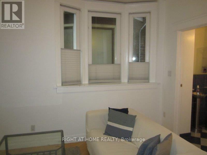 261 Grace Street — photo 22