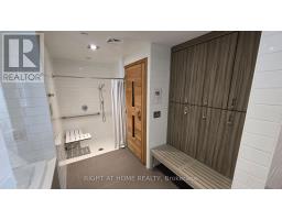 914 - 210 Simcoe Street, Toronto, ON M5T0A9 Photo 15