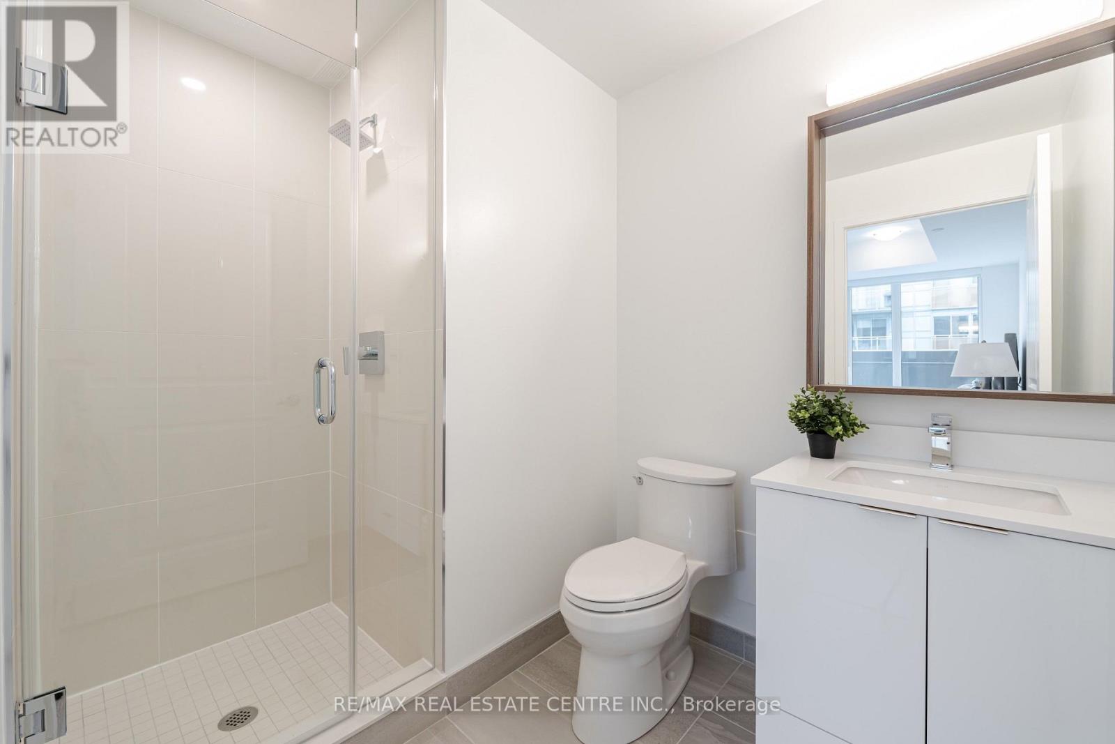 543 Richmond Street West — photo 28