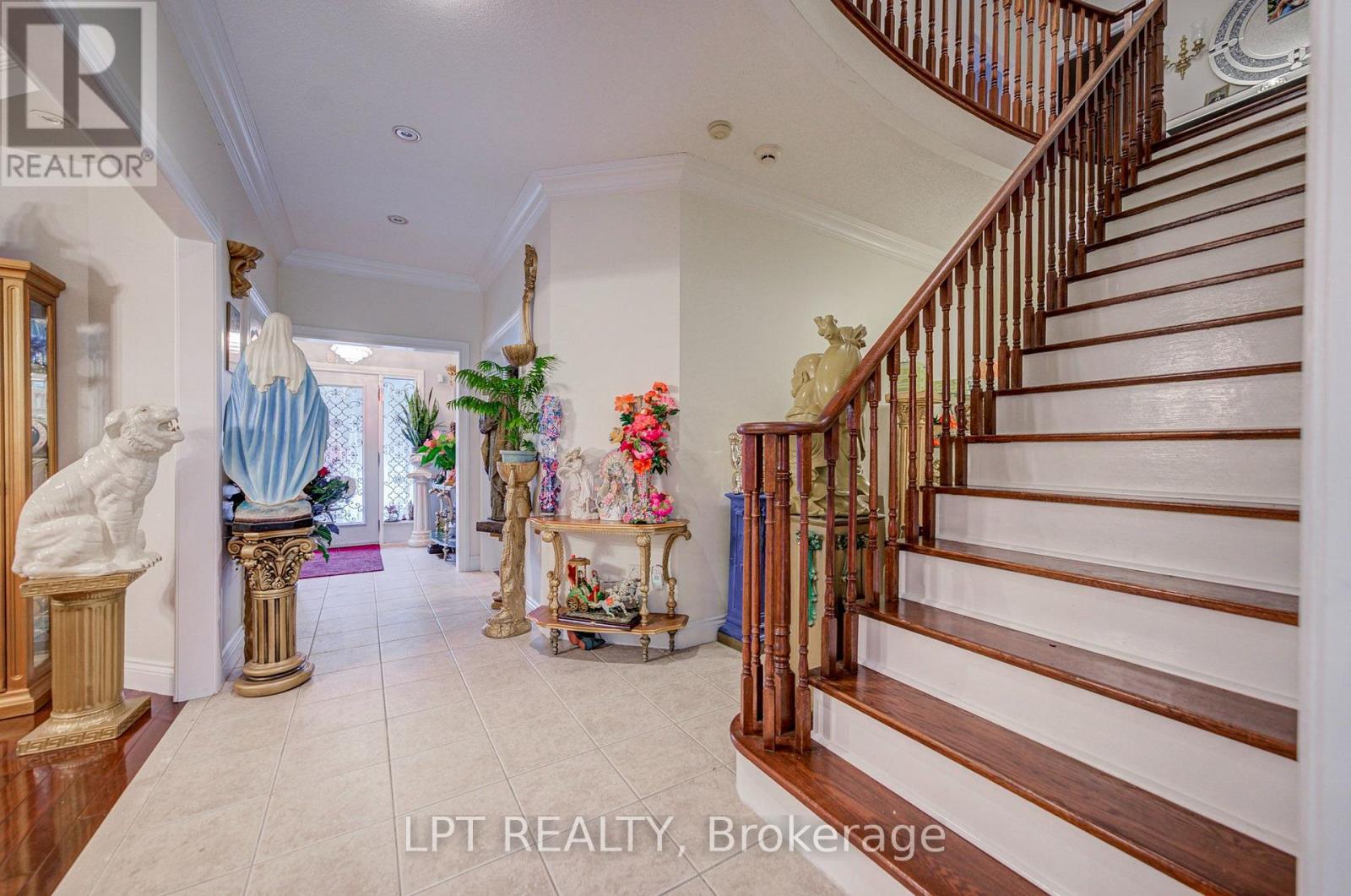 69 Westacott Crescent — photo 12