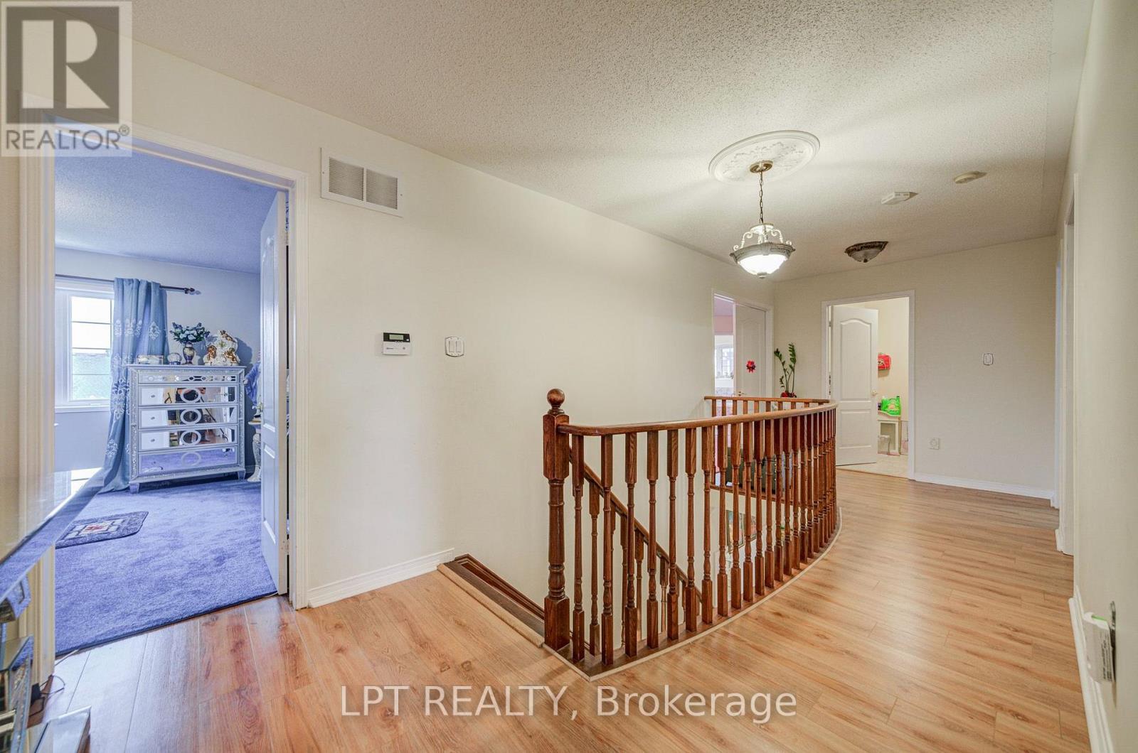 69 Westacott Crescent — photo 20