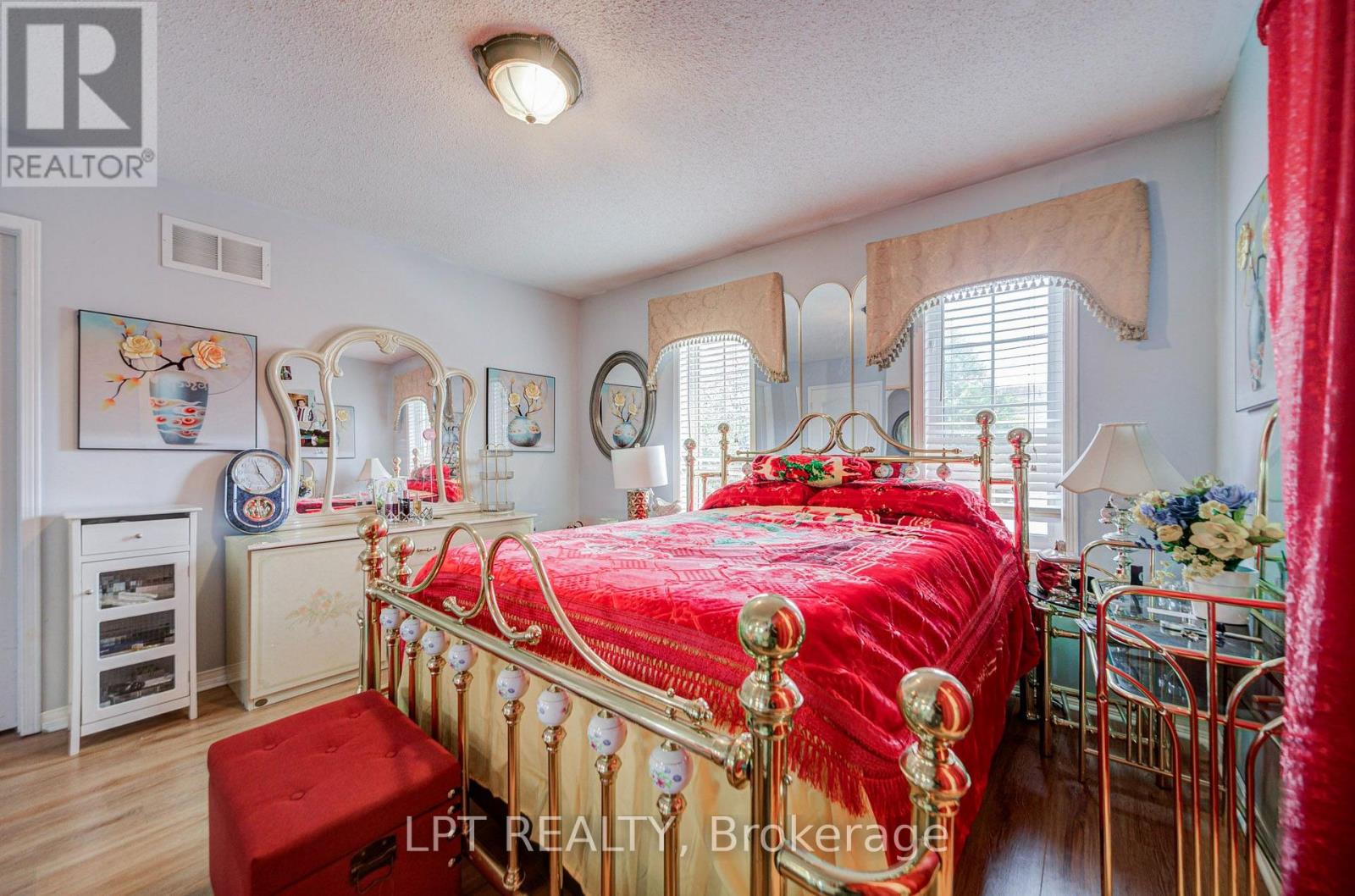 69 Westacott Crescent — photo 25