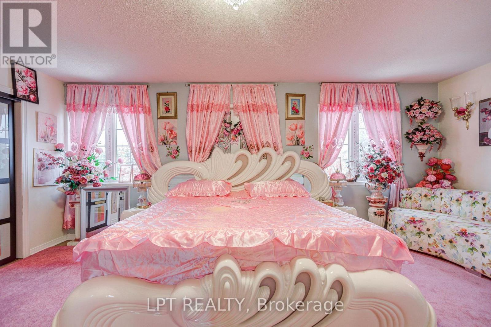 69 Westacott Crescent — photo 34