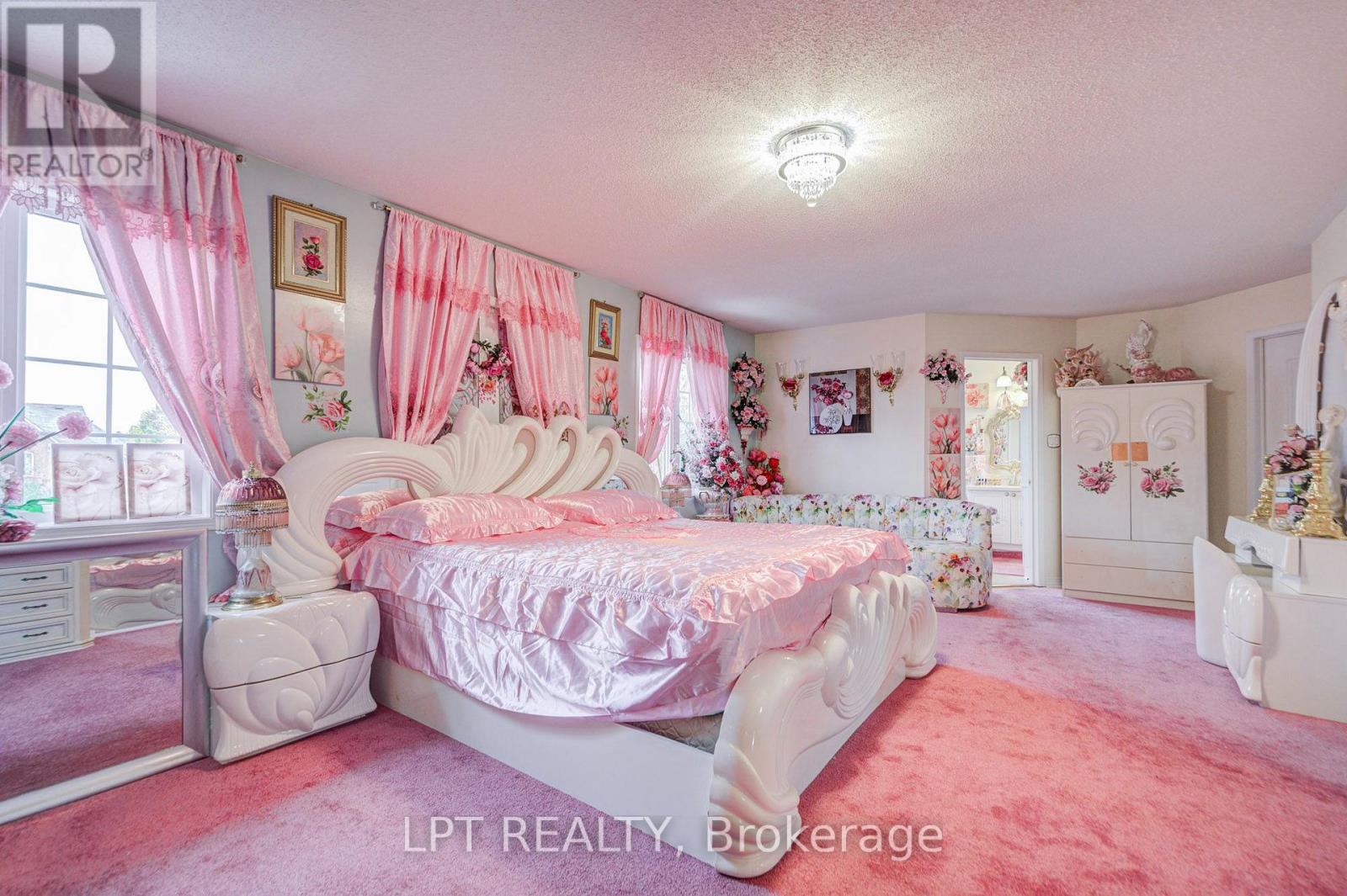 69 Westacott Crescent — photo 35