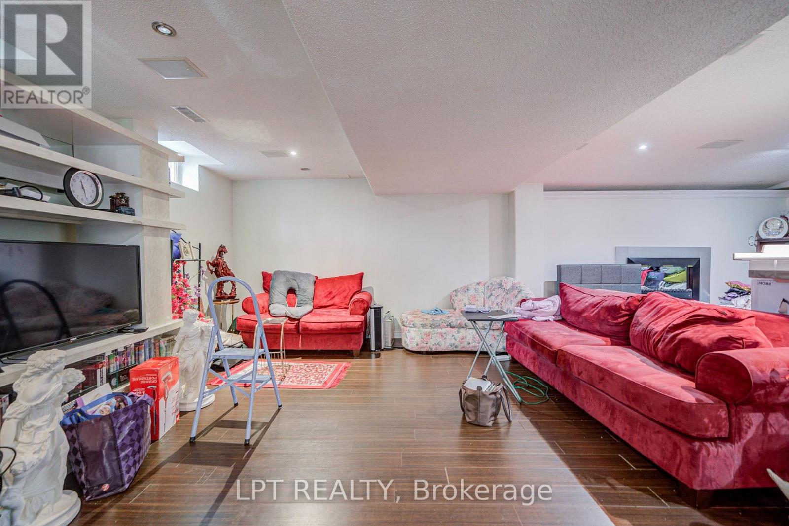 69 Westacott Crescent — photo 42