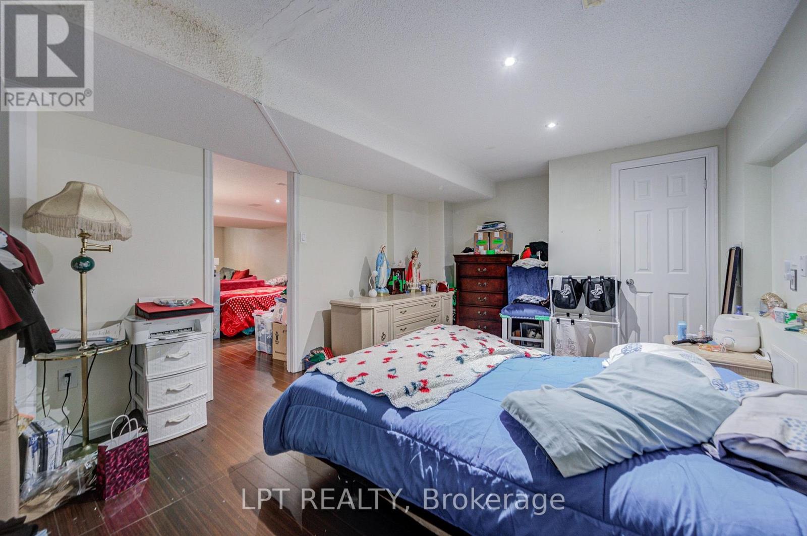 69 Westacott Crescent — photo 47