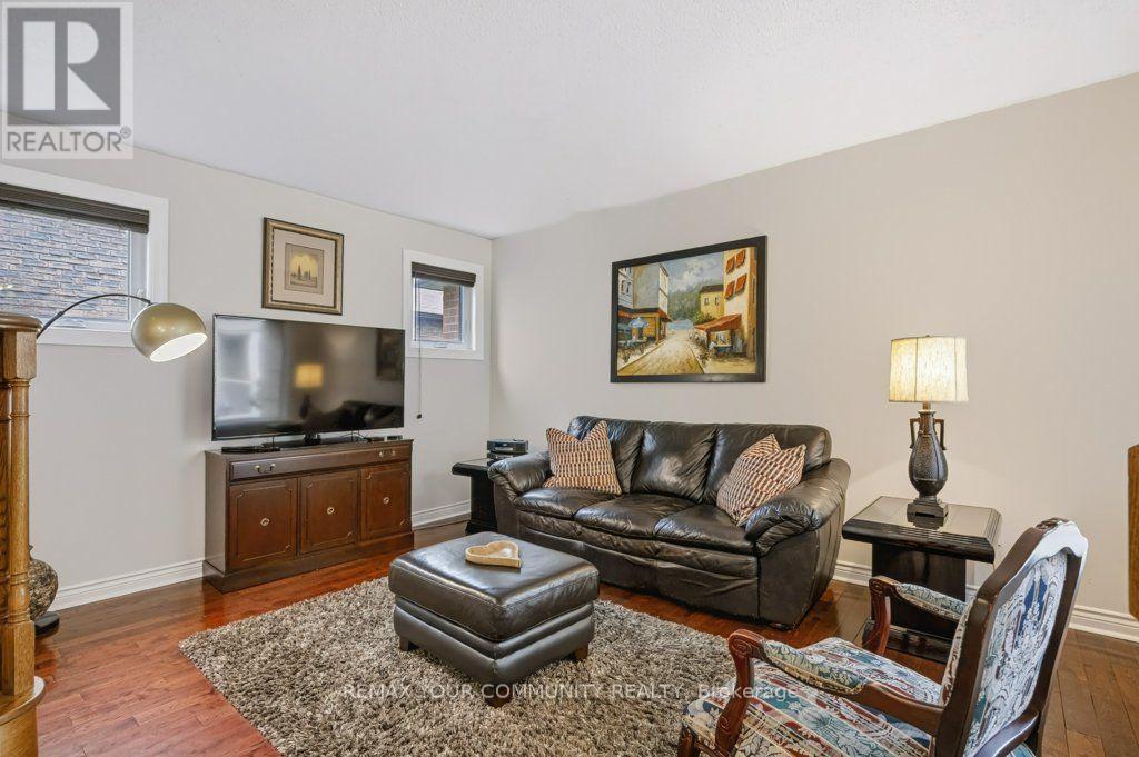 30 RADFORD DRIVE - 14