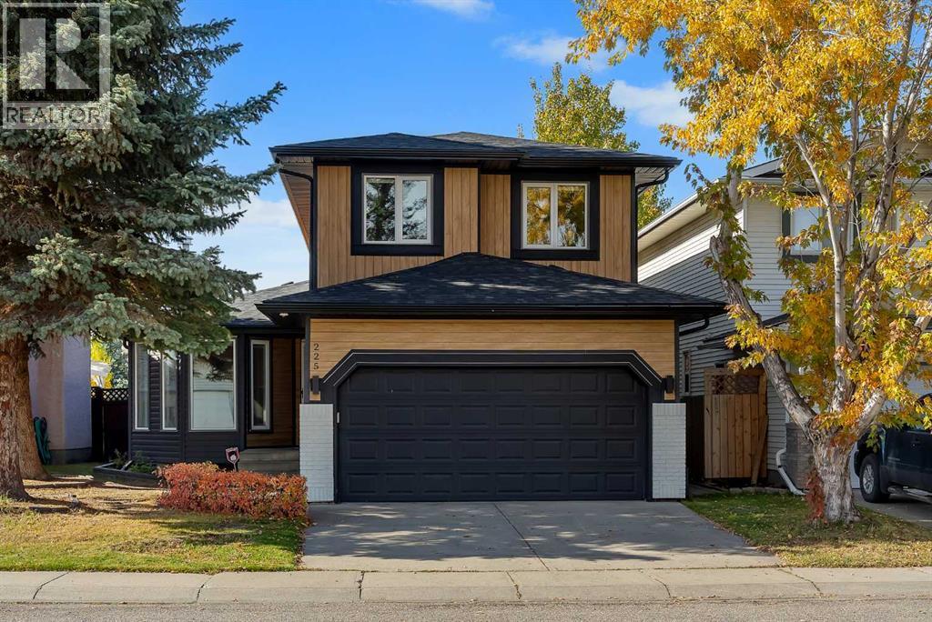 225 Riverwood Close SE, Calgary, Alberta, T2C3Z4