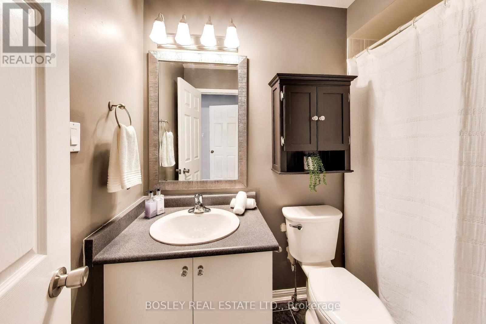 57 Longueuil Place — photo 14
