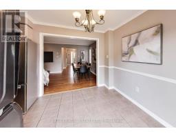 Family room - 57 Longueuil Place, Whitby, ON L1R3G9 Photo 9