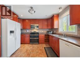 Primary Bedroom - 386 Old Mud Street, Stoney Creek, ON L8J1X1 Photo 13