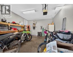 Living room - 1212 Cerise Drive, Kelowna, BC V1Y9R8 Photo 22
