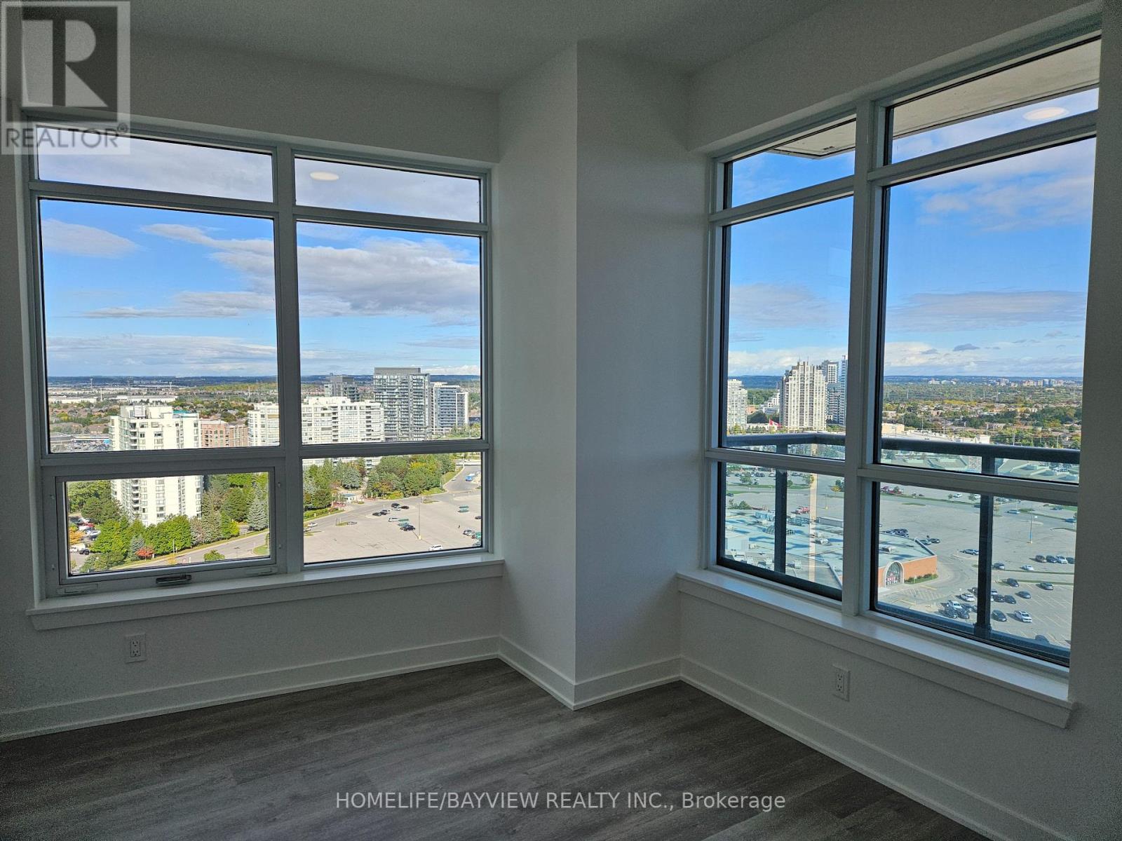 50 Upper Mall Way — photo 18