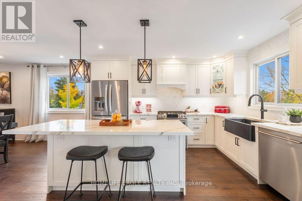 255 Savage Road, Newmarket, ON photo 8