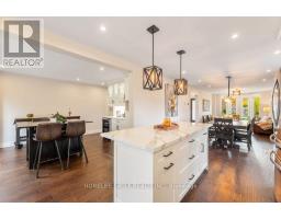 Kitchen - 255 Savage Road, Newmarket, ON L3X1S1 Photo 6