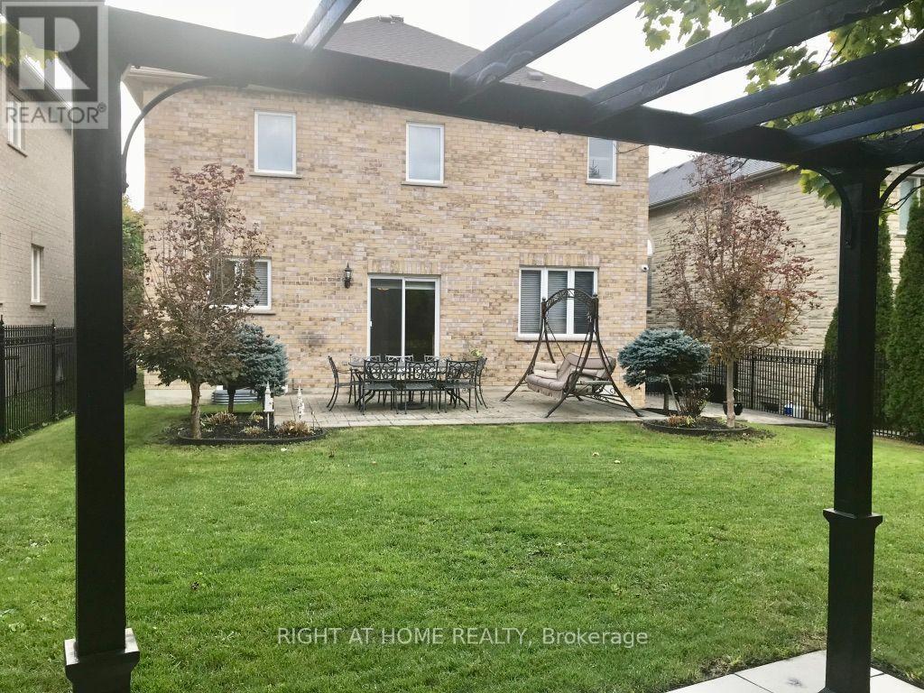106 Avdell Avenue — photo 20