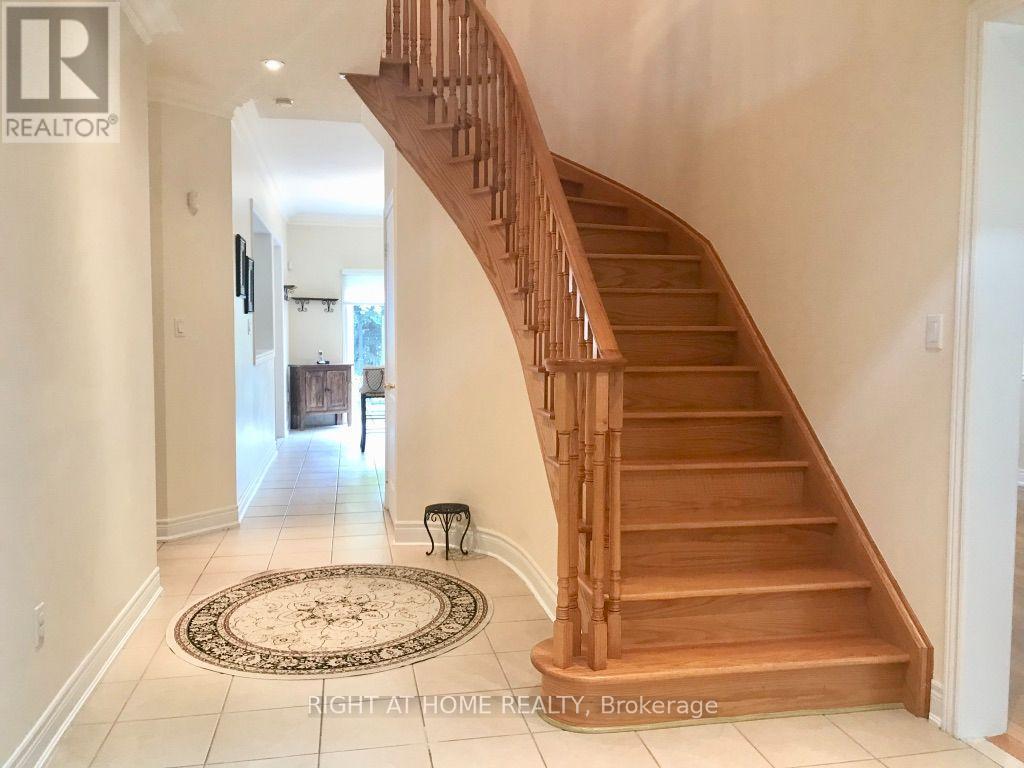 106 Avdell Avenue — photo 3