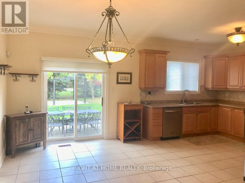 106 Avdell Avenue — photo 4
