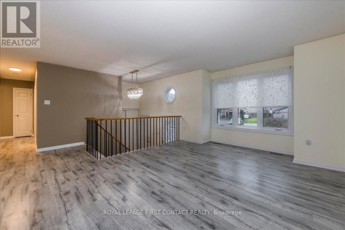 1078 Balsam Road — photo 4