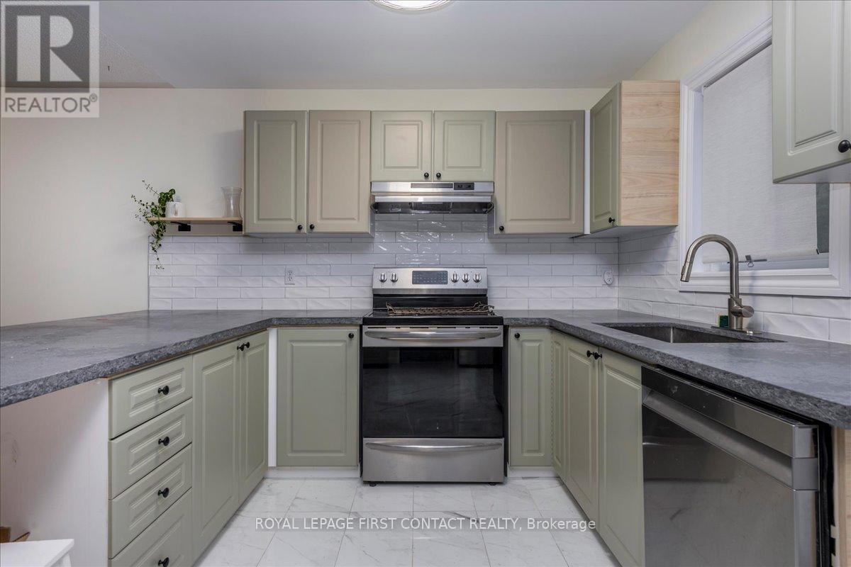 1078 Balsam Road — photo 8