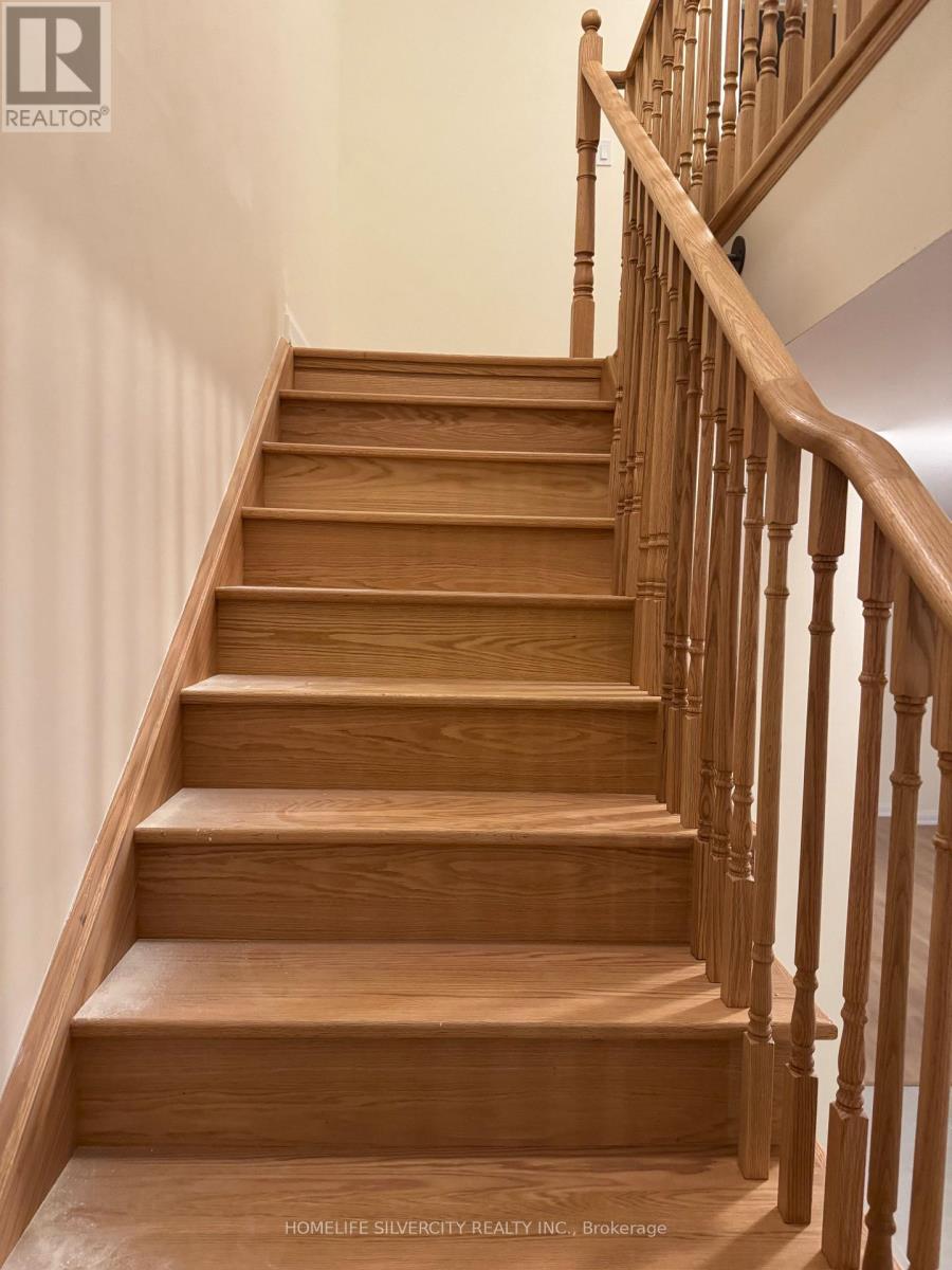 125 Seguin Street — photo 4