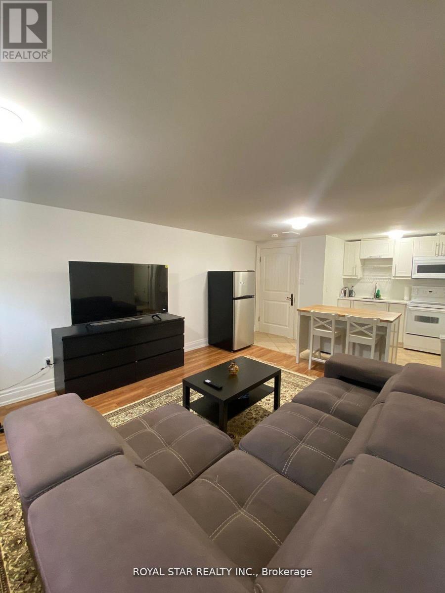 48 Sunnywood Crescent — photo 11
