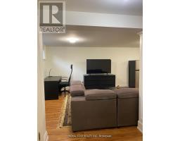 Bsmt - 48 Sunnywood Crescent, Richmond Hill, ON L4C6W3 Photo 10