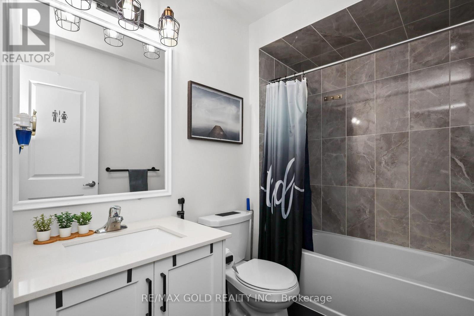 36 Samuel Crescent, Springwater, ON photo 26