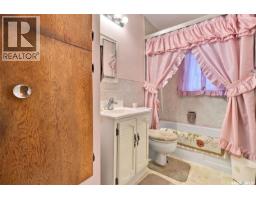 3030 Elphinstone Street, Regina, SK S4S2A5 Photo 14