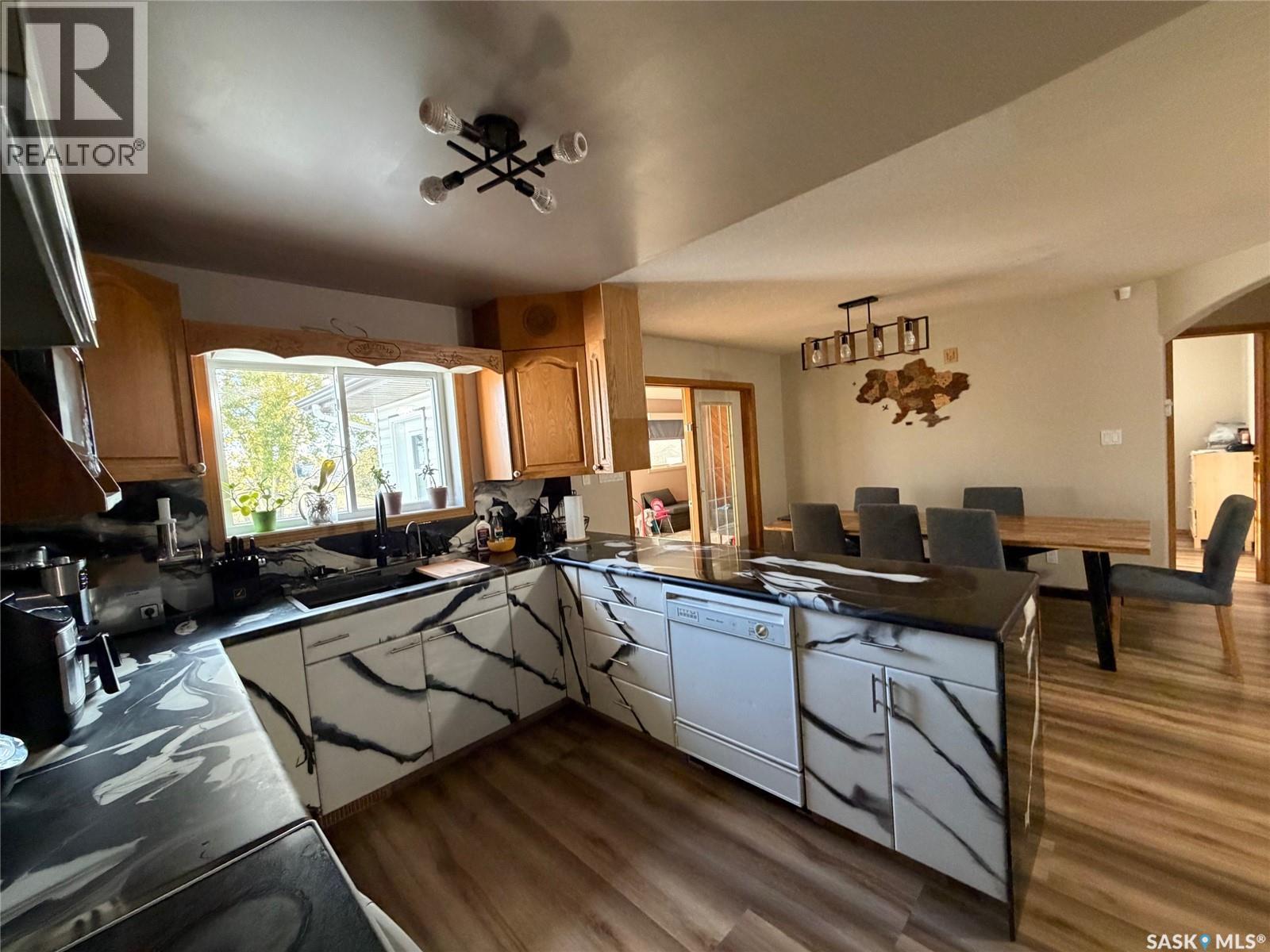 142 Darlington STREET E, Yorkton — photo 9