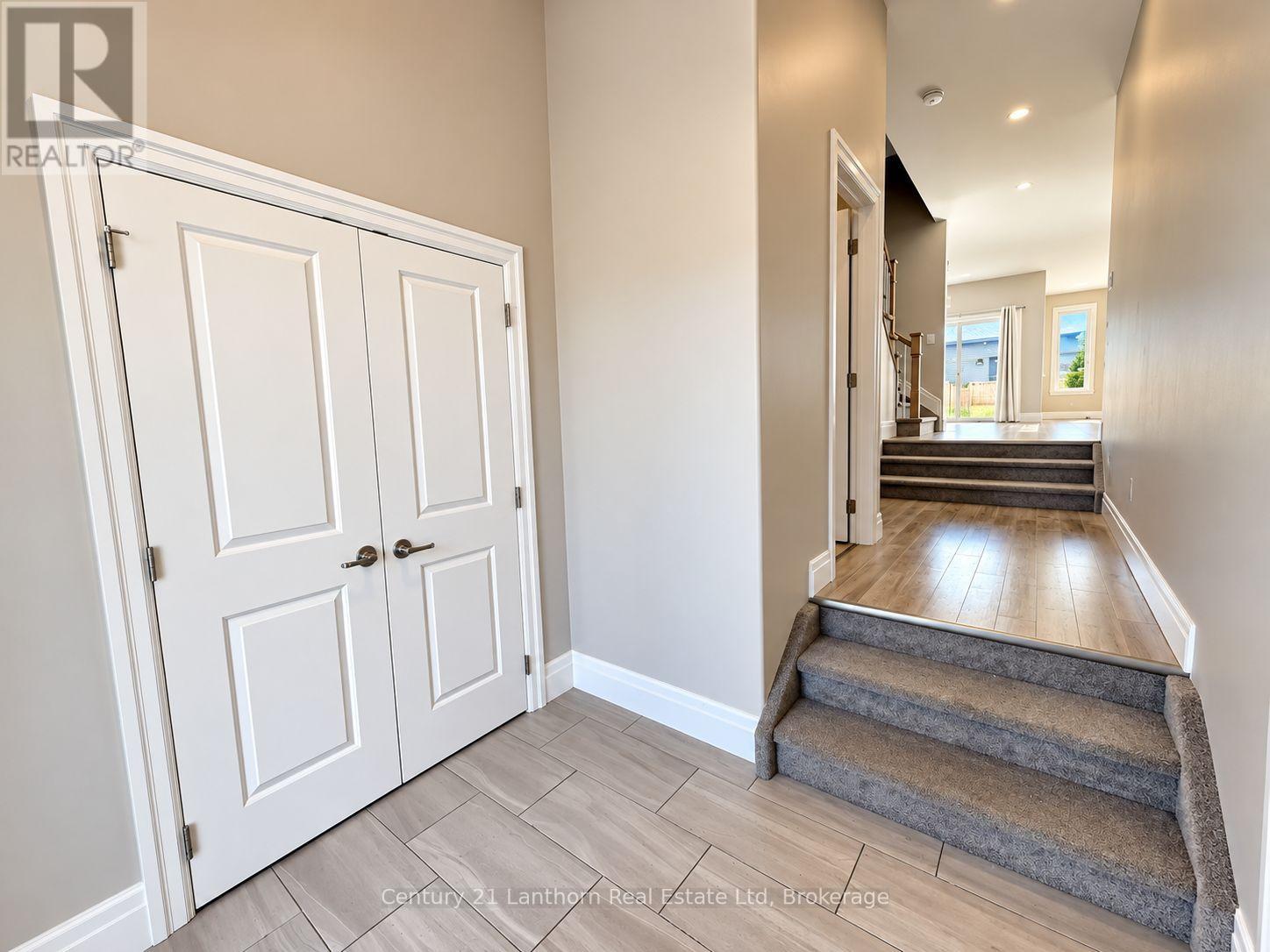 8 Allen Street — photo 12