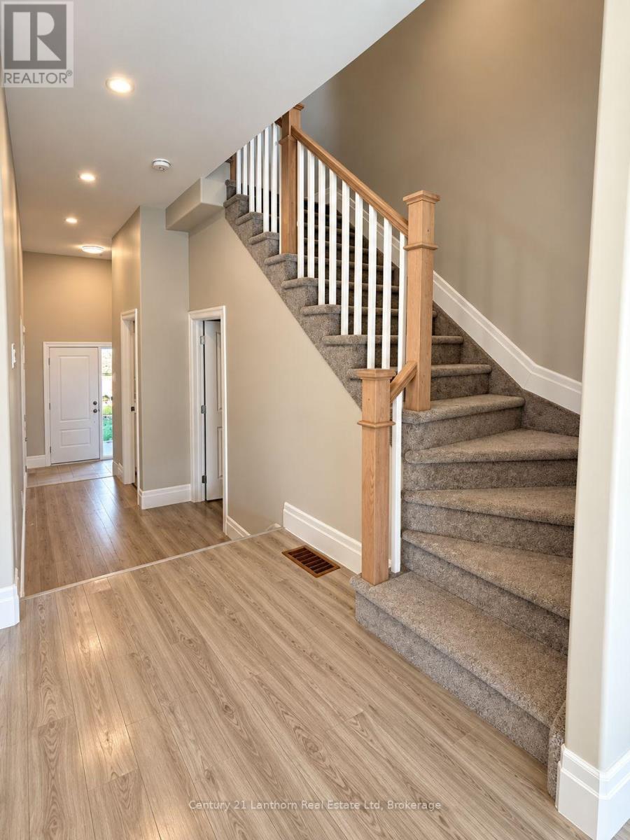 8 Allen Street — photo 14