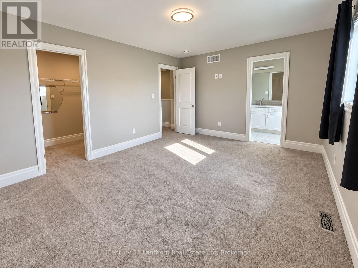 8 Allen Street — photo 17