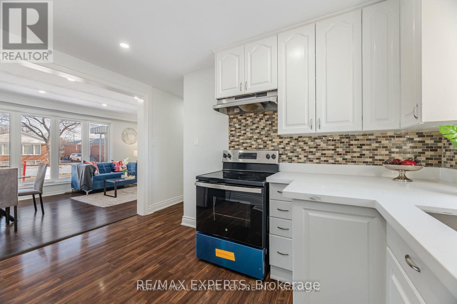 35 Edgemont Drive — photo 11