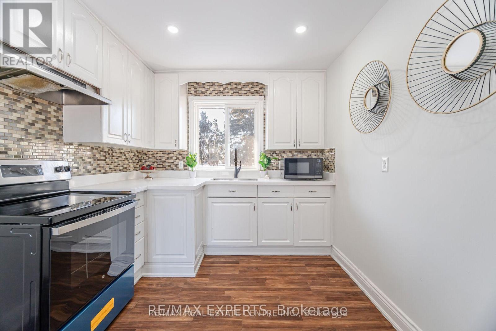 35 Edgemont Drive — photo 12