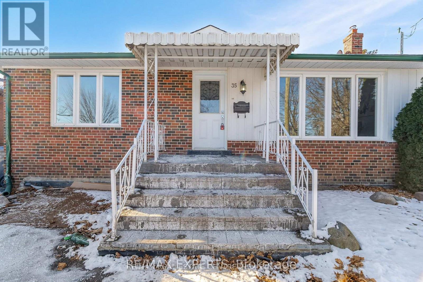 35 Edgemont Drive — photo 2