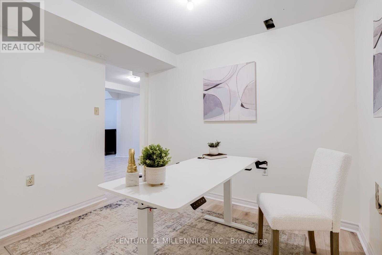 239 LISA MARIE DRIVE - 26